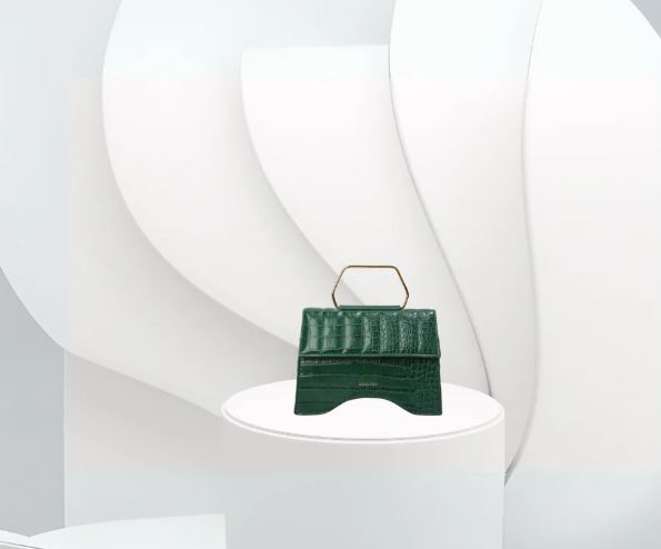 Style Tips: How to Accessorize Your Boulvok Handbag for Every Season